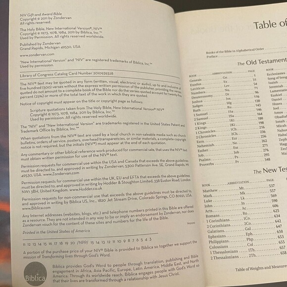 Holy Bible New International Version NIV Zondervan with Chapter Book Marks - Picture 3 of 7